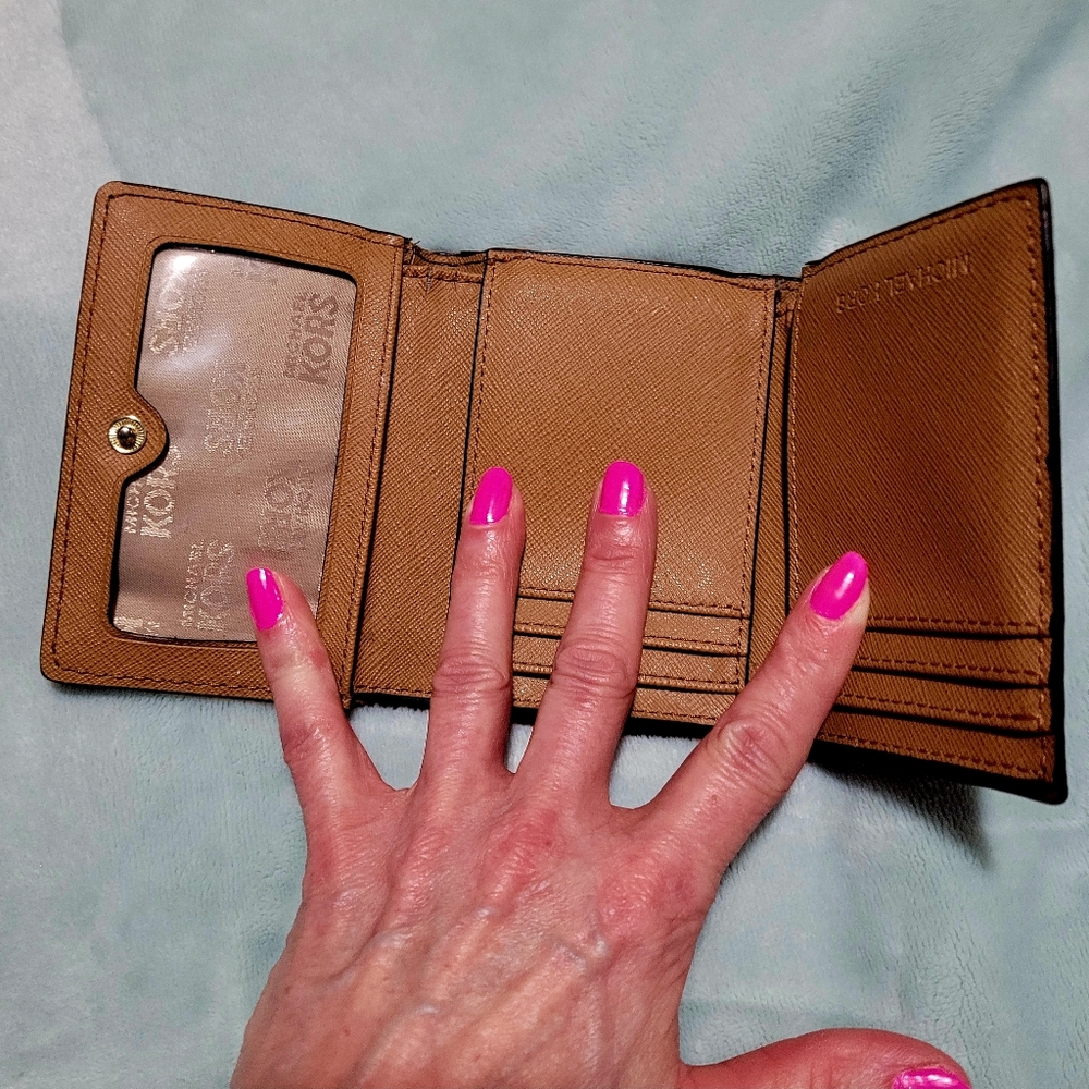 Mk wallet - Picture 2 of 3